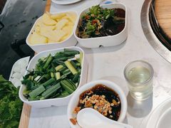 -鲁员外地锅鸡地锅鱼(古墩路店)
