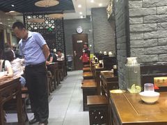 大堂-张氏宽窄巷成都名小吃(茂业百货华强北店)
