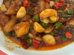 鮰鱼头鱼二吃—红烧-巴陵全鱼席(湖南老字号汴河街店 )