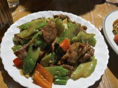 凉瓜炒牛肉-李记潮汕砂锅粥(营福路店)
