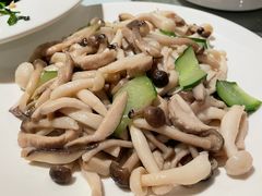 -京尊烤鸭店JINGZUN(春秀路店)