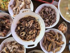 -老鼎万春卤菜(五代传承创始老店)