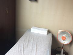 -裕和堂中医推拿艾灸(太古汇臻品店)