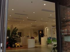 -潮一不贰·法式甜品·生日蛋糕·西式简餐(外滩店)