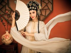 -九月鹰飞汉服摄影工作室
