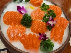 -青瓦餐厅·生鱼片·韩园烤肉(西塔店)