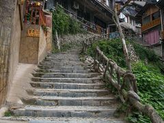 -西江千户苗寨-百年吊脚楼