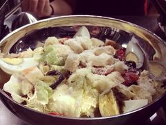 凯撒沙拉-MI WU FACTORY米屋美食工厂餐厅(绿地店)