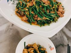 蔼若春小炒鸡-蔼若春.传承三十年云南菜(金碧公园店)