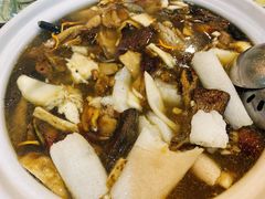 -杨记山珍鸡煲菌汤锅