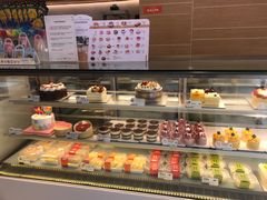 面包甜点陈列柜-BreadTalk面包新语·烘焙蛋糕(东方雅苑店)
