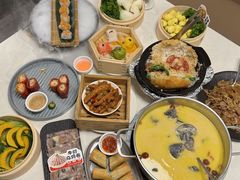 -煲王粤菜餐厅(中侨中心店)