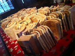 -Nathalie Djurberg与Hans Berg“牛皮纸包裹的月亮”-Prada荣宅当季展览