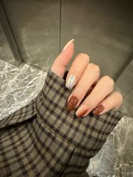 -UGIRL有个美甲