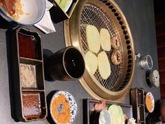 -铭牛烧肉·和牛海鲜自助(高新月牙湖店)