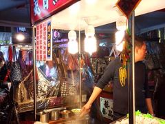 -六合夜市