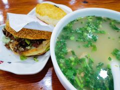 -岳记羊肠馆(陵园小区店)