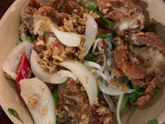 -Cuc Gach Quan Restaurant