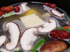 清汤营养锅底-呷哺呷哺 黄金牧场 (欢乐谷店)