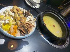 -野菌皇海景野生菌火锅(滨海大道店)