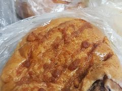红豆肉松面包-美嘉华面包西饼店(红胜坊店)