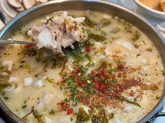 -德林酸菜鱼火锅(南丹店)