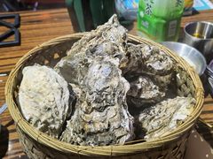 -蚝堡海鲜·威海菜·海肠捞饭·烧烤·亚洲吃蚝公司(幸福门店)
