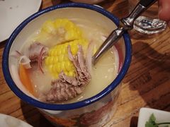 手抓羊肉-阿里家·新疆烤肉酒場 by MIG