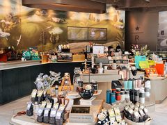 面包甜点陈列柜-星巴克臻选(成都太古里店)