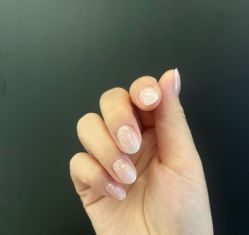 -悦指间美甲美睫