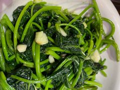 蒜蓉地瓜叶-老长沙湘菜馆(凤凰路店)