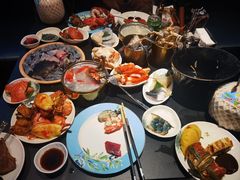 -雍容荟帝王蟹活龙虾展台自助(IFS黑金店)