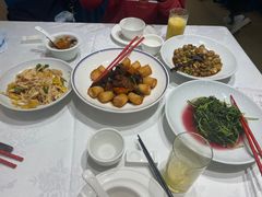 脆皮鲜奶拼蚝油牛肉-和记小菜(东方店)