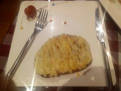 芥辣焗牛扒-邓丽君音乐主题餐厅