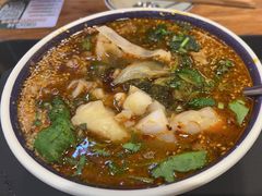 -云阿蛮云南生烫牛肉米线(奉贤路店)