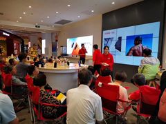 -华为授权体验店(中山公园来福士)