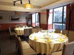 包厢-雅和生态渔庄·宜城锅巴饭(龙灵山公园店)