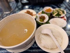 -桥香园云南过桥米线(金马碧鸡店)