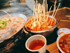 -肖四女乐山跷脚牛肉(南汇大学城生活广场店)