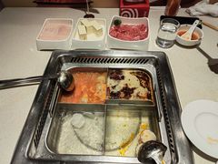 -海底捞火锅鲜切牛肉主题店(长寿路店)