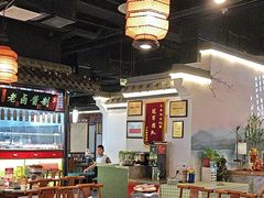 -卢大鲜鱼头捞饭(美利广场店)