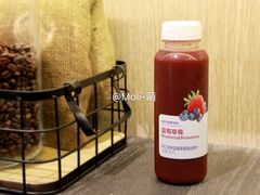 鲜榨蓝莓草莓混合果汁-瑞幸咖啡(盛博广场店)