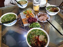 -吾穆勒蓬灰牛肉面·清真(北滨河中路店)