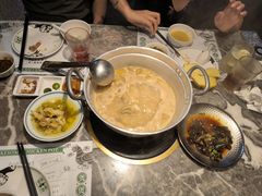 -禄婶鸡煲·打边炉
