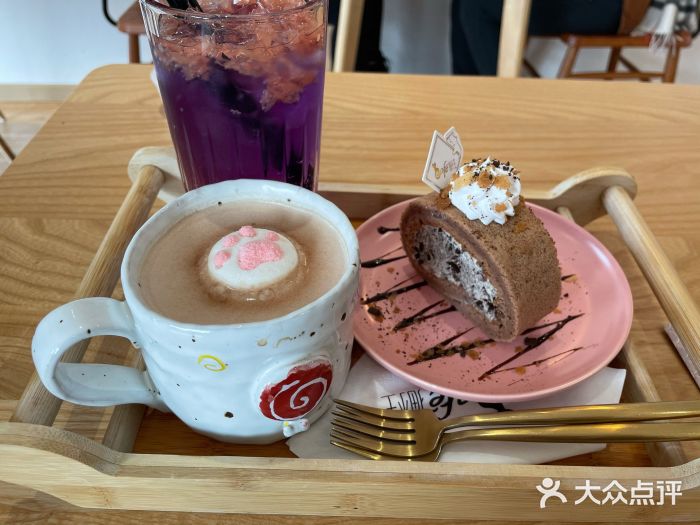 猫小主咖啡·猫咖cat cafe(福田店)奥利奥咸奶油蛋糕卷图片