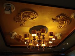 -自由港KTV(王子公主金平店)