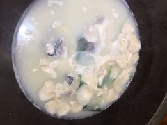 iphone_upload_pic-咕嘟草帽鱼·牛奶一样的鲜鱼汤(包河万达广场创始店)