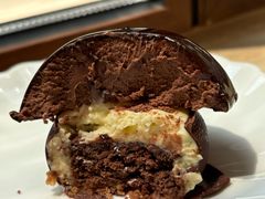 -VERIE BAKEHOUSE