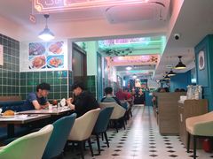 大堂-东鑫记港式茶餐厅(南京东路店)