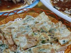 -鲤鱼塘农家山庄